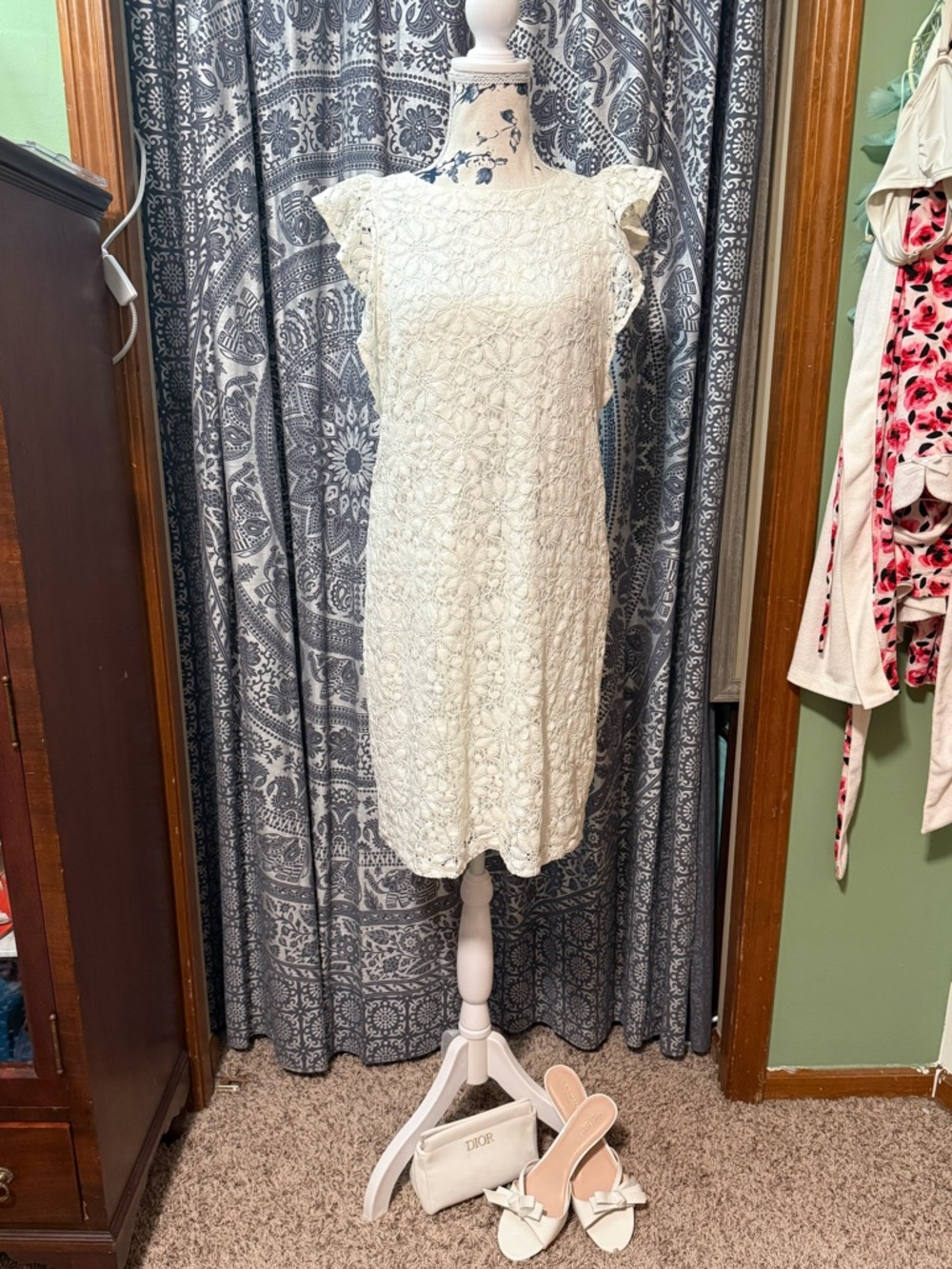 White Lace Flutter Sleeve Dress -London Times (10)
